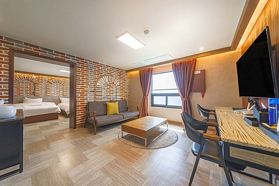 Hotel Mondavi