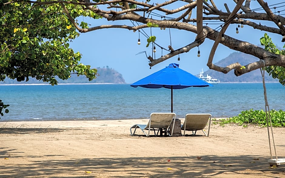 Puri Sari Beach Hotel