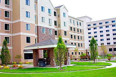 Staybridge Suites Syracuse Liverpool by IHG