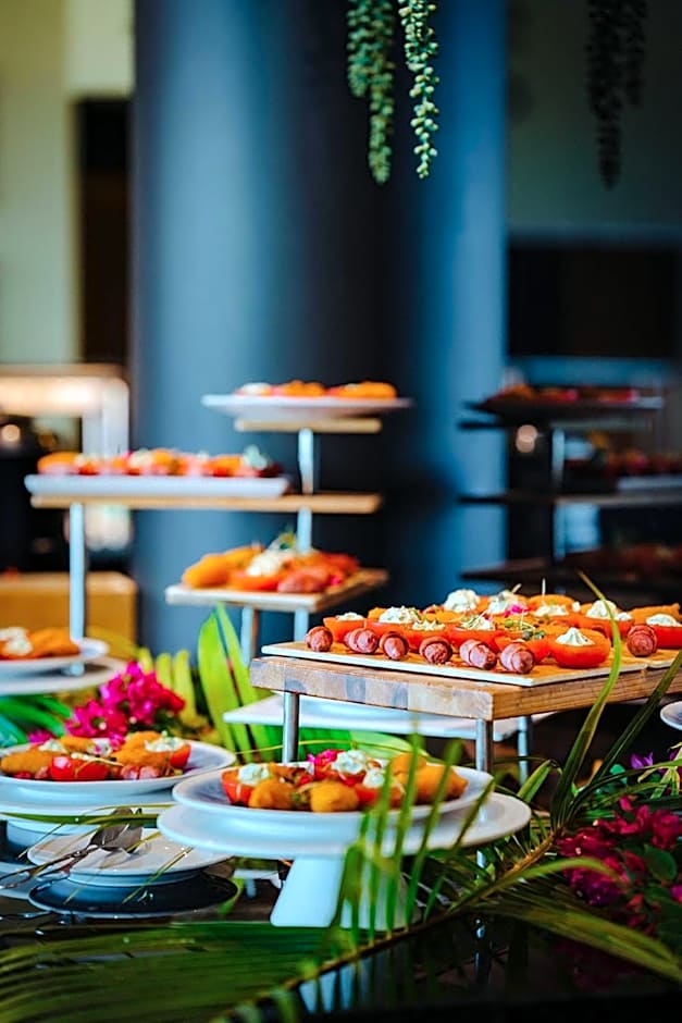 Calheta Beach - All-inclusive - Savoy Signature