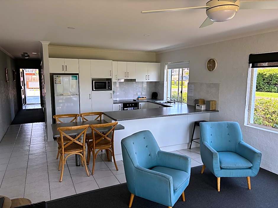 Merimbula Lake Apartments