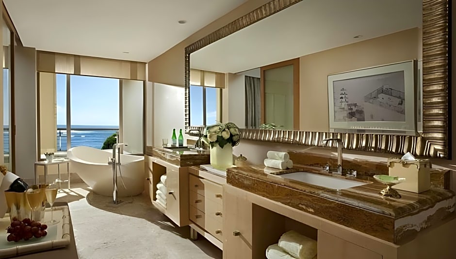 The Mulia