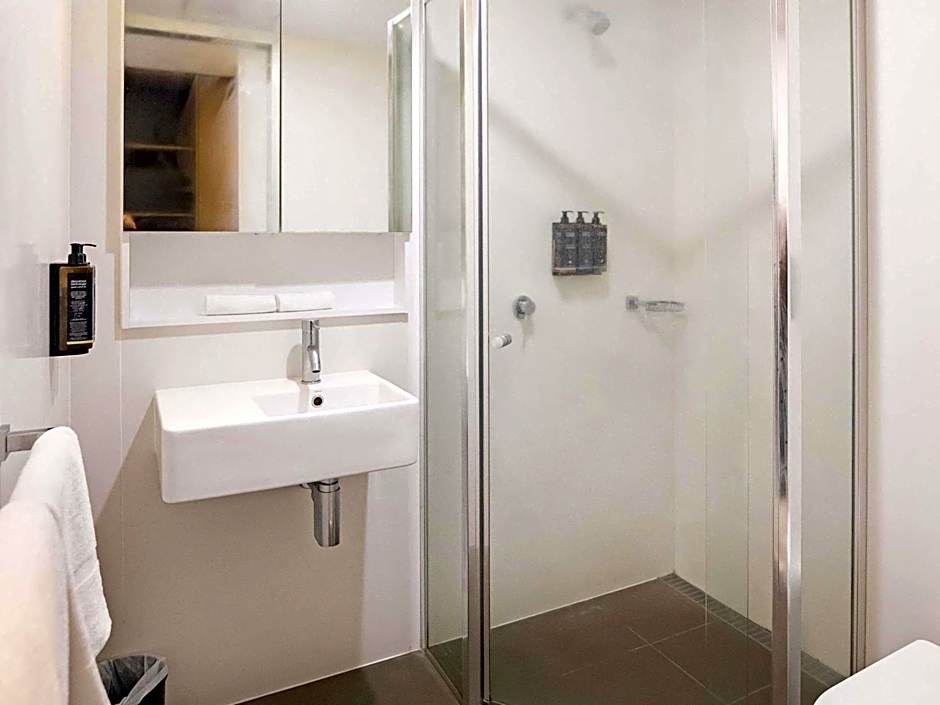 Ibis Darwin Airport Hotel