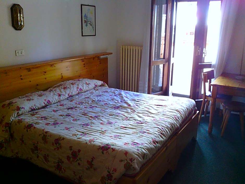 Hotel Savoia Debili
