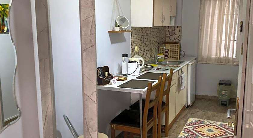 Tom Square Boutique Hotel