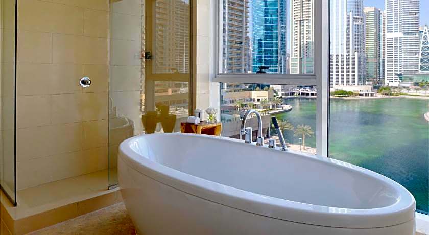 Movenpick Hotel Jumeirah Lakes Towers