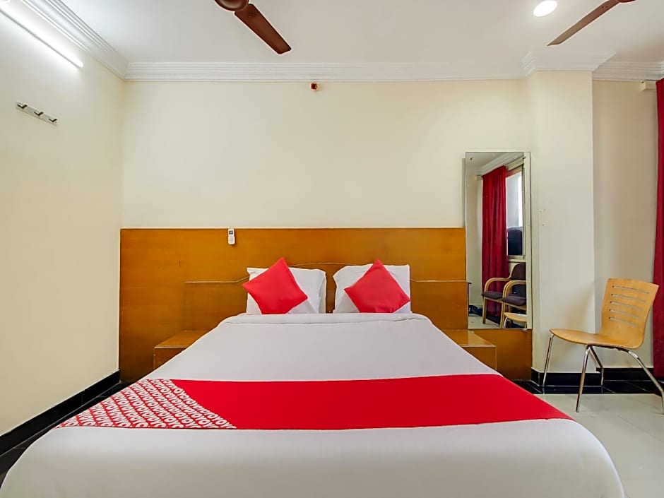 Hotel O Srinivasa Residency