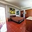 Ban Elephant Blanc Apartment