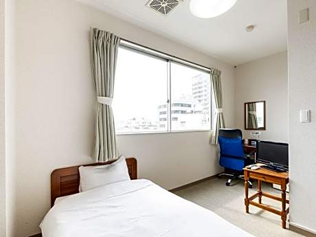 Single Room - Smoking