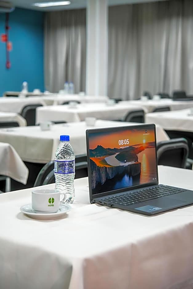 Nacional Inn Poços de Caldas - Lazer completo e Gastronomia no Centro