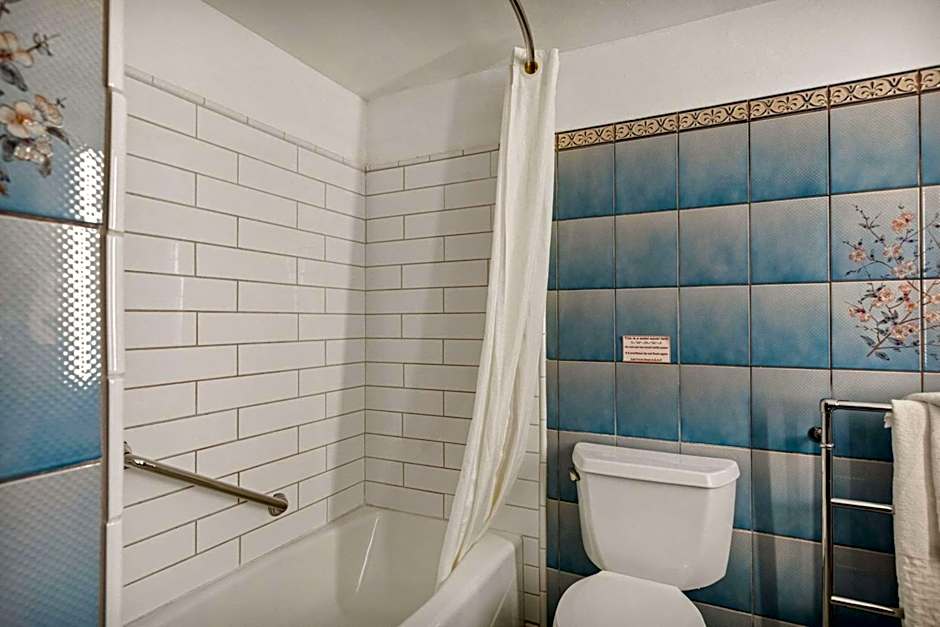 Chateau Big Bear Boutique Hotel, BW Signature Collection