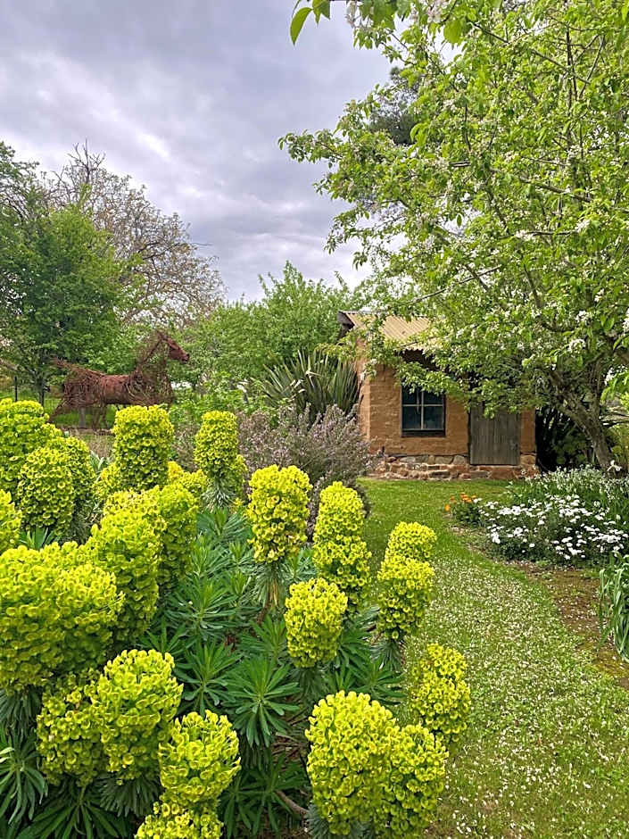 Sutton Spring Art Retreats