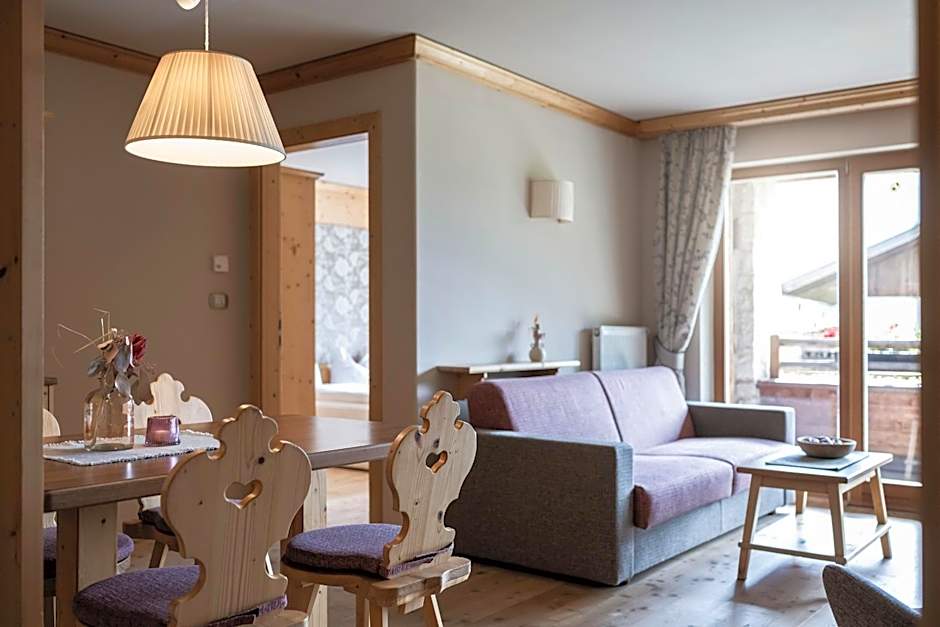 Post Alpina - Family Chalets Dolomites