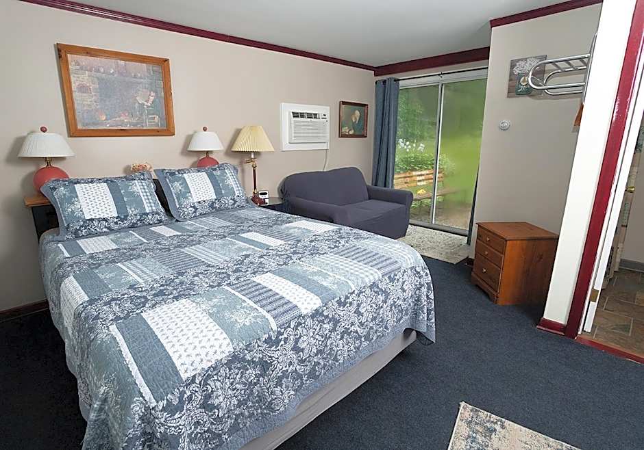 Governor's Rock Motel