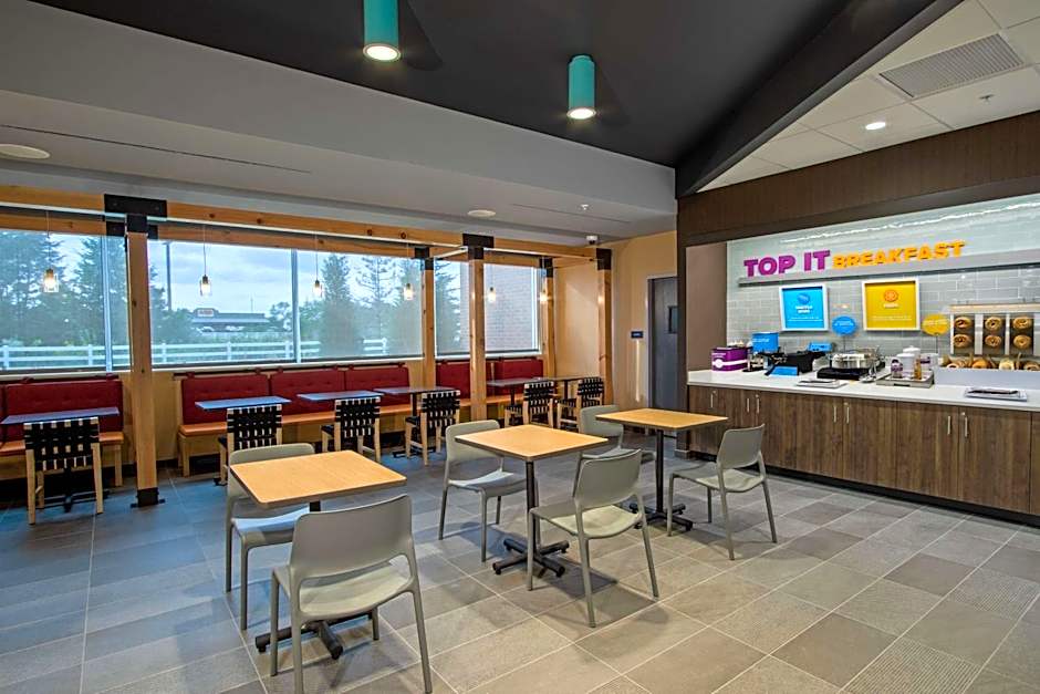 Tru by Hilton Grove City Columbus, OH