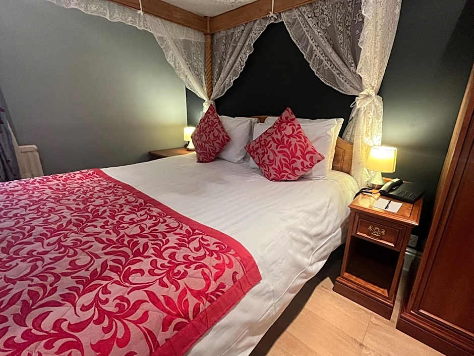 Sorrento Hotel & Restaurant