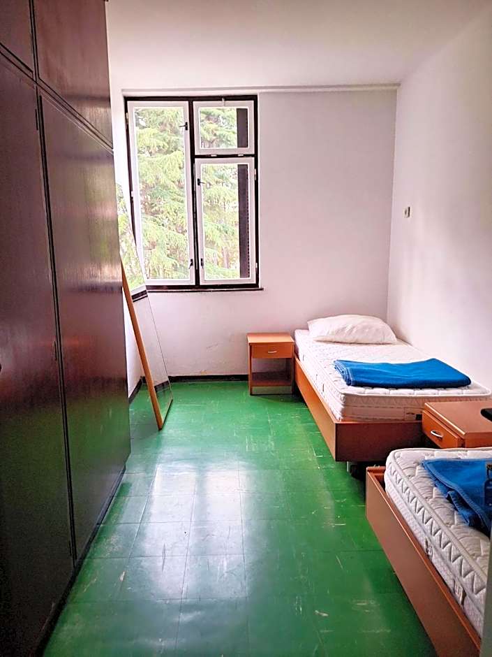 Youth Hostel Pinesta
