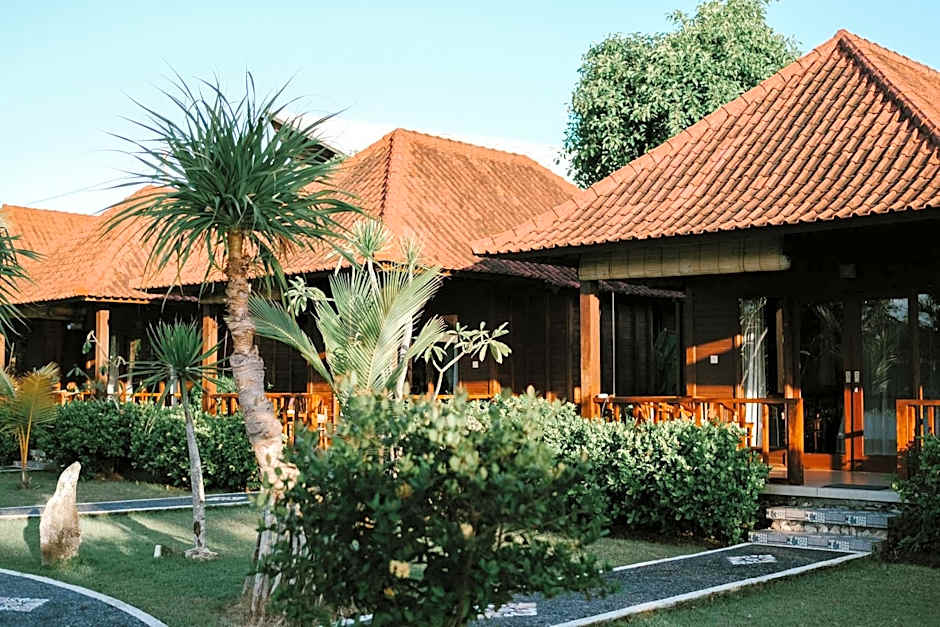 Dini D'Nusa Lembongan