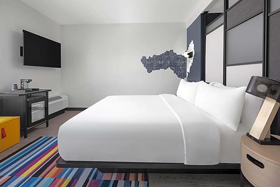 Aloft Tampa Midtown