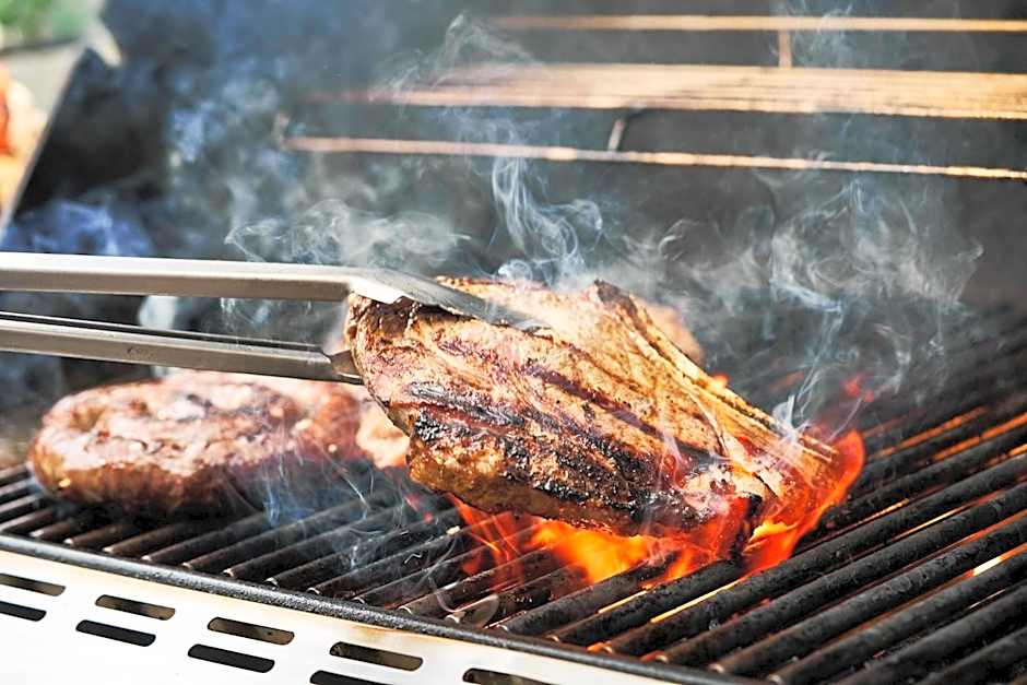 Twelve Apostles Hotel & Spa