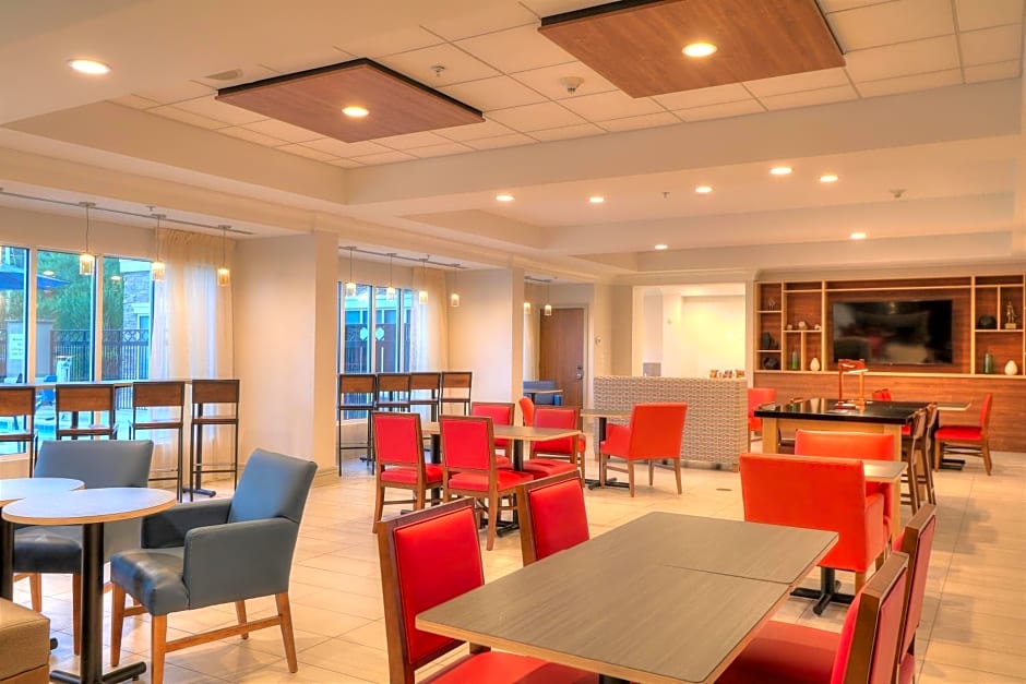 Holiday Inn Express Hotel & Suites Mobile Saraland By IHG