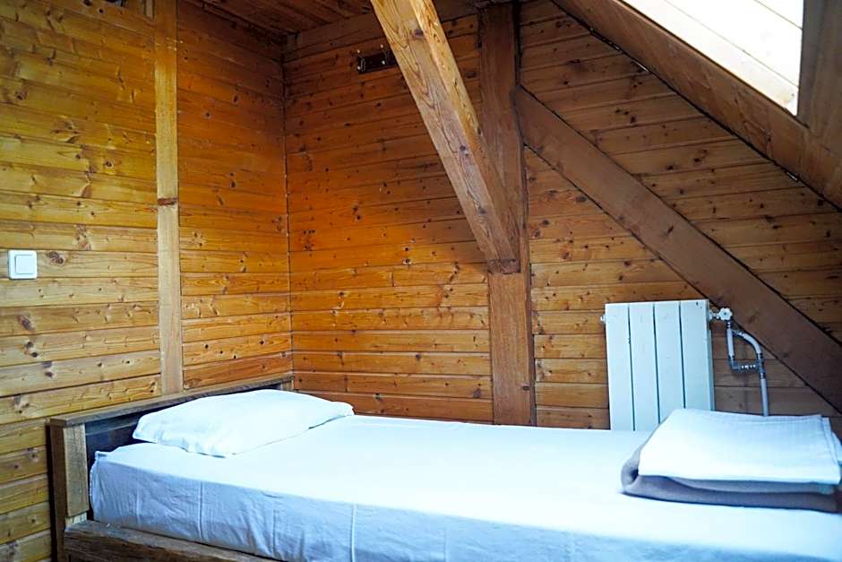 Planinarski dom ''Bijele stijene'' Mountain lodge