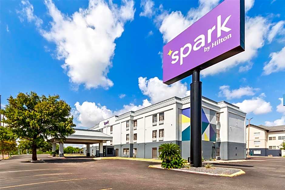 Photo 1 of 50 of Spark By Hilton Corpus Christi Southeast