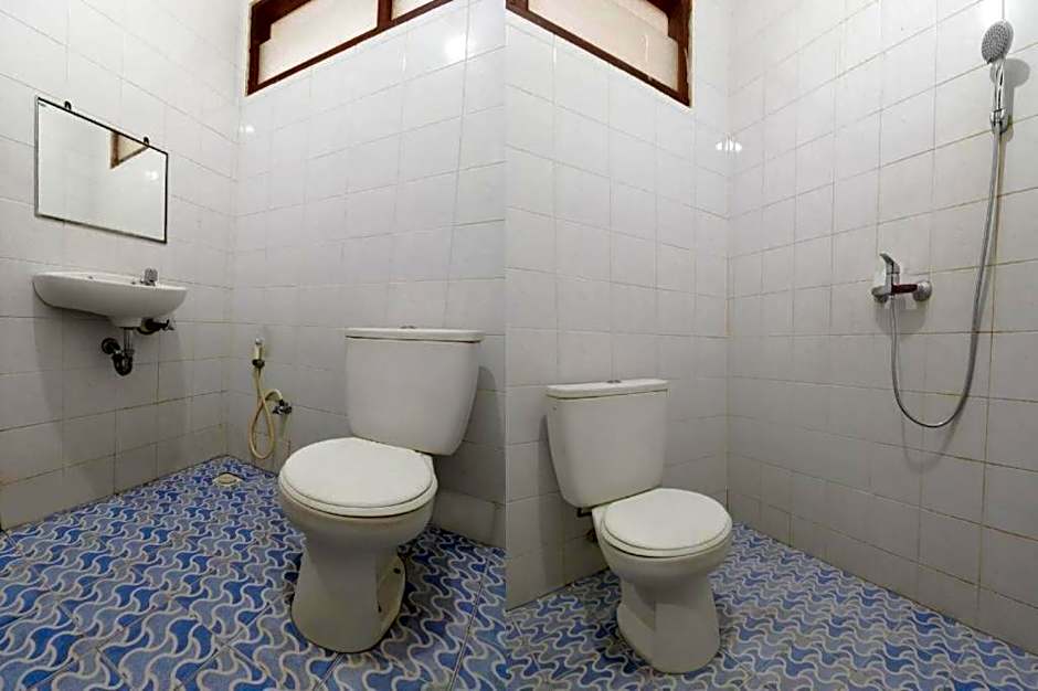 SPOT ON 2426 Hotel Aget Jaya Ii