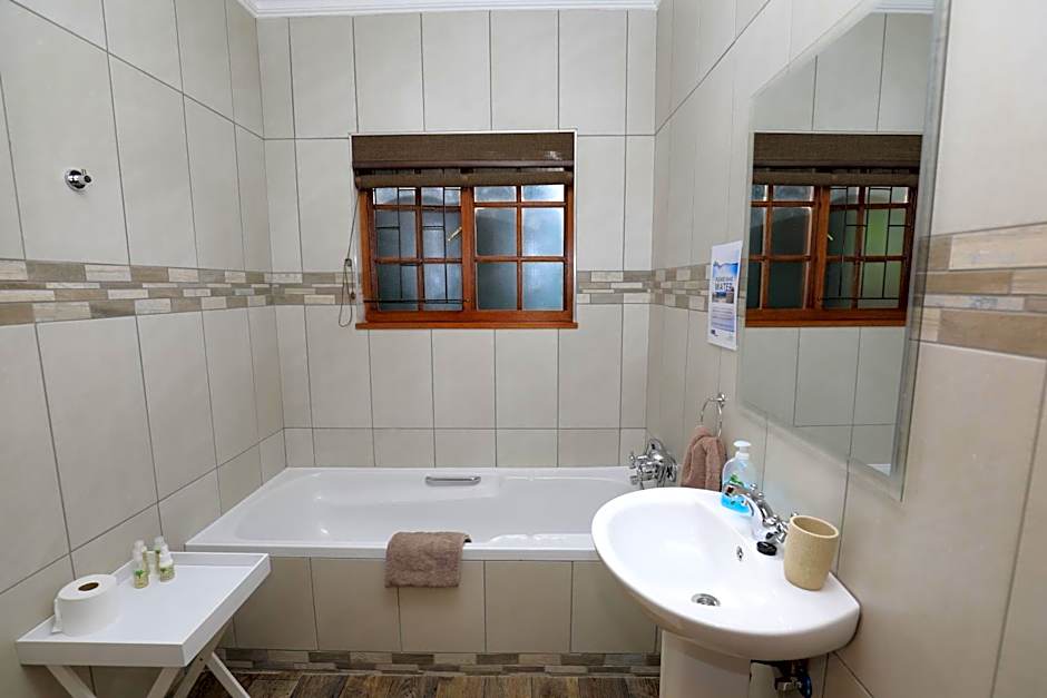 Big Tree House Lodge