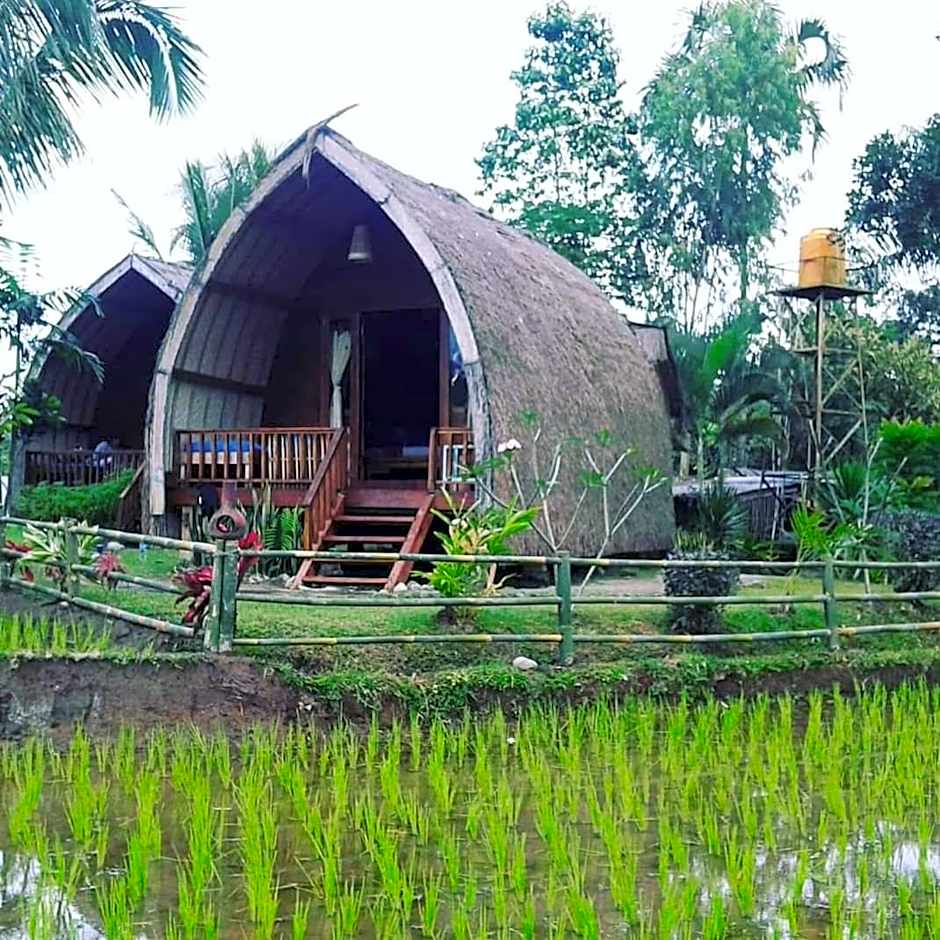 Hakiki Inn Bungalows