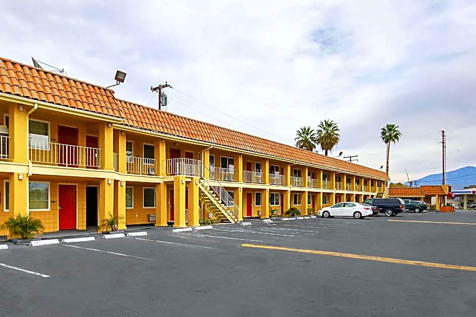 Econo Lodge San Bernardino I-215