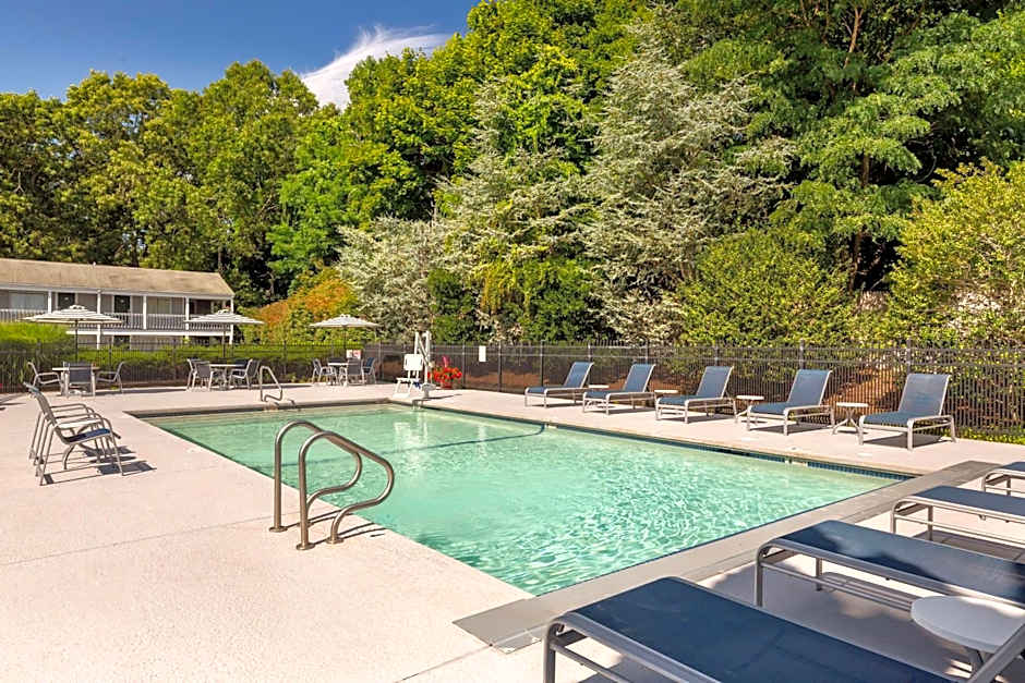 Best Western Plus Cold Spring