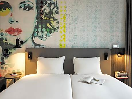 Standard Twin Room with Patio View
