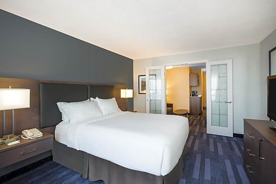 Holiday Inn & Suites Grande Prairie By IHG