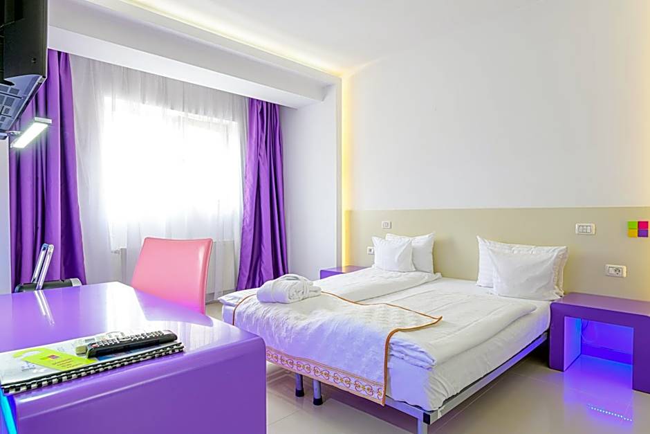 Hotel Christina Plus