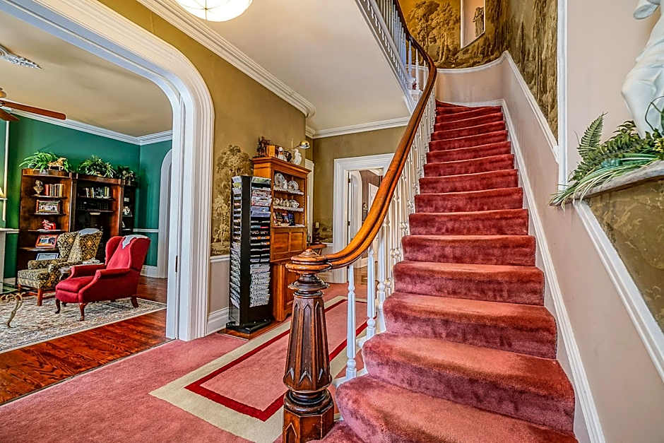 Pinehill Inn