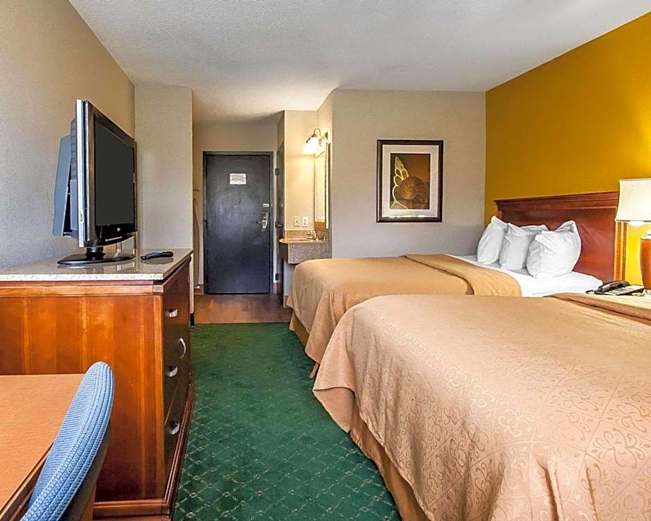 Quality Inn Cairo I-57