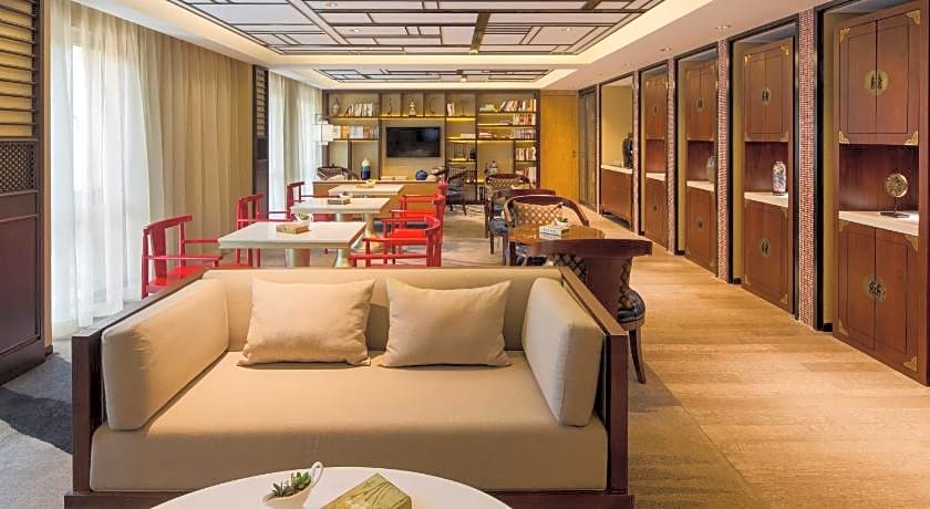 Ln Hotel Five