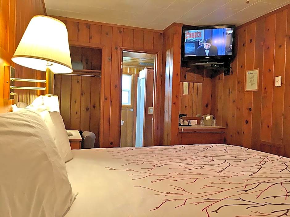 Park Motel and Cabins