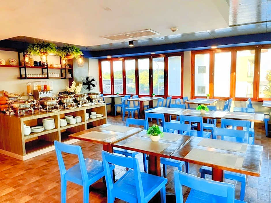 The Sixteenth Naiyang Beach Hotel