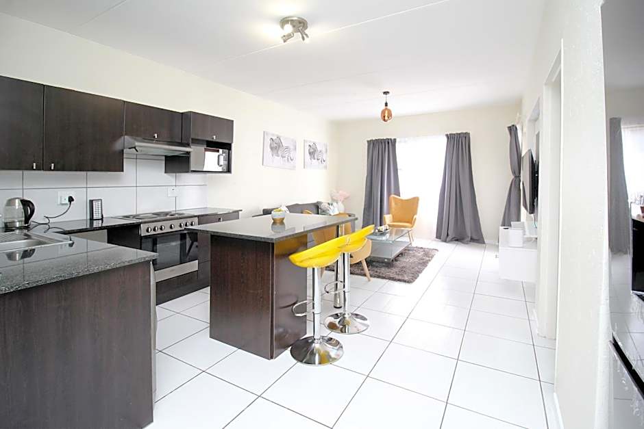 GREENWICH 2 bedroom 2 bath serv apart with 24hrs electricity