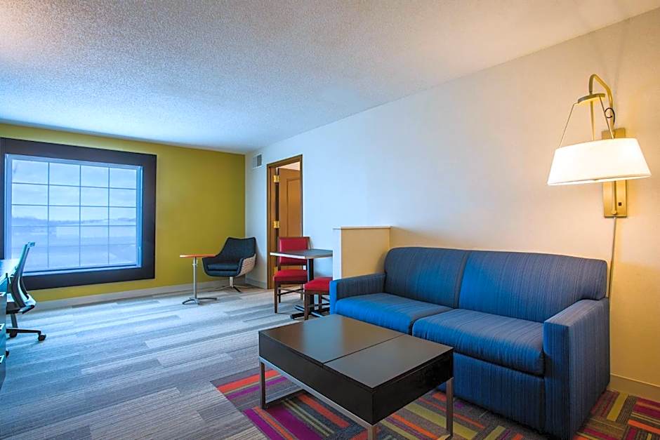Holiday Inn Express Hotel & Suites Reading By IHG