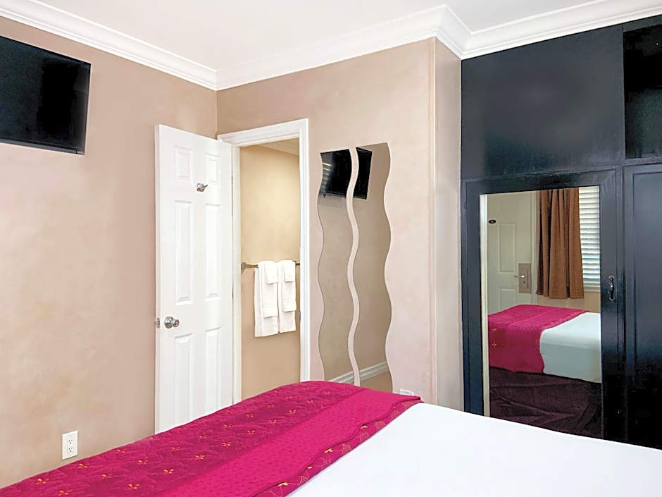 Nite Inn at Universal City