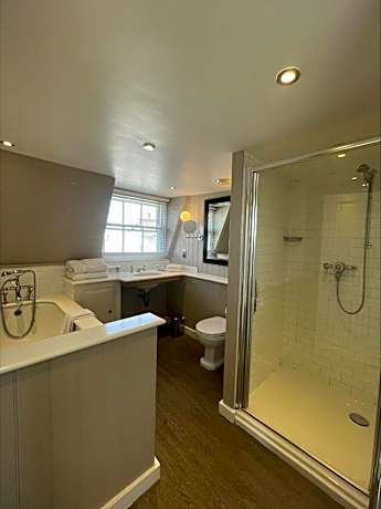 Deluxe Double or Twin Room with Sea View