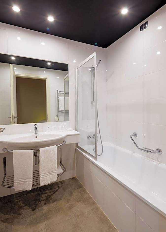 Best Western Falck Village Hotel