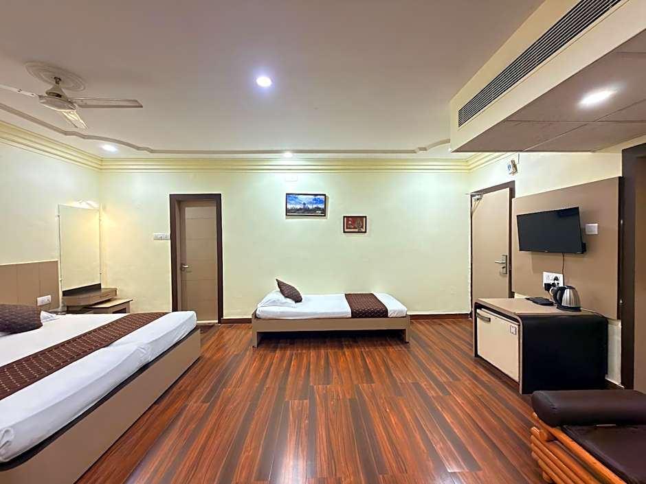 Hotel Padmini International