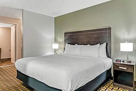 King Suite with Two King Beds - Non-Smoking