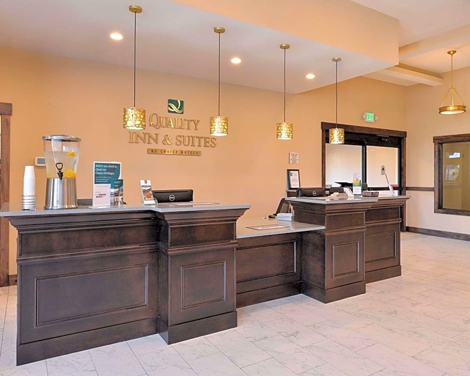 Quality Inn & Suites Tacoma Seattle