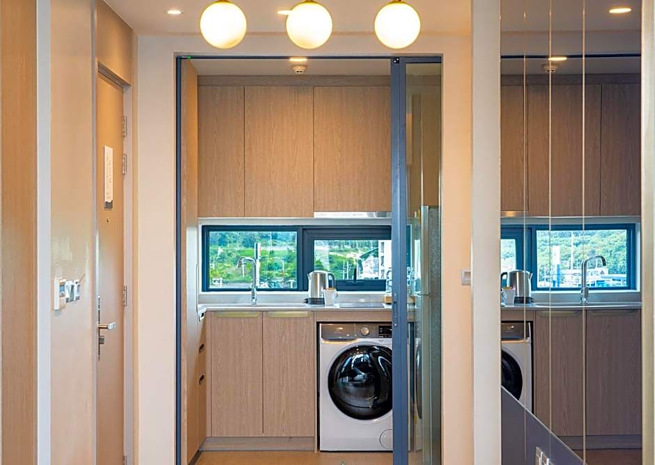 S Sriracha Hotel & Residence