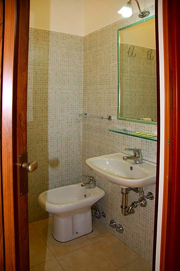 Hotel Adelchi